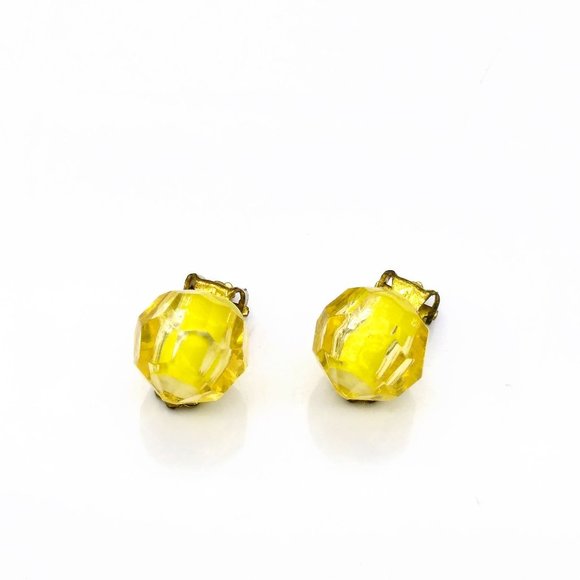 Vintage Yellow Bead Clip On Earrings, Summery Faceted Cased Lucite - Picture 2 of 5